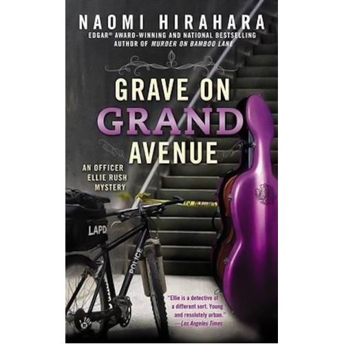 Grave on Grand Avenue: Officer Ellie Rush Mystery Book