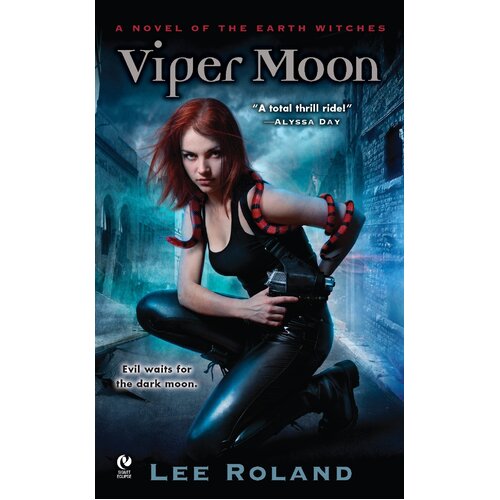 Viper Moon: A Novel of the Earth Witches -Lee Roland Paperback Book
